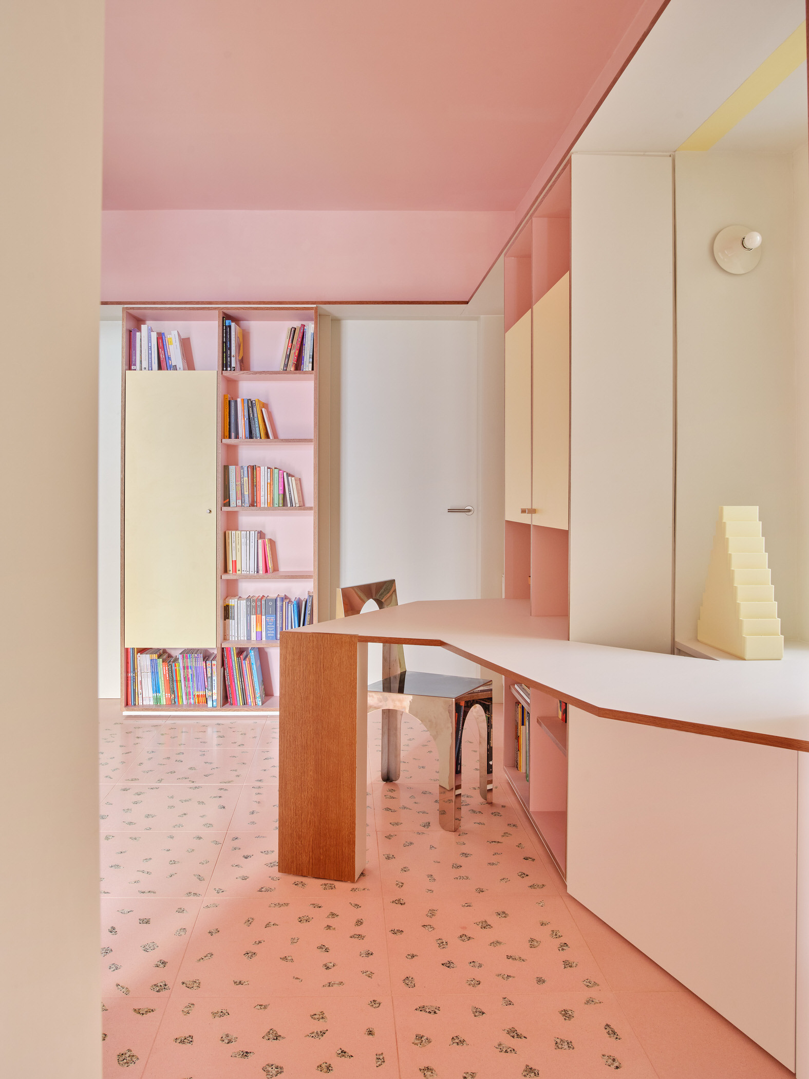 Good Enough to Eat: A Cake-Inspired Barcelona Apartment by AMOO.