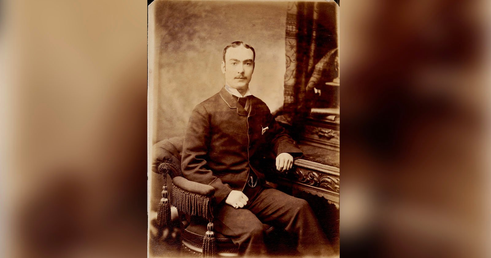 Victorian Photo of ‘Jack the Ripper’ With Chilling Inscription to be Sold