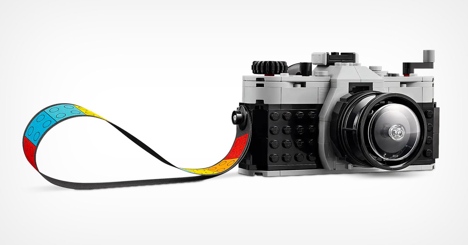 LEGO Retro Camera is a Fun and Affordable Toy for Photographers