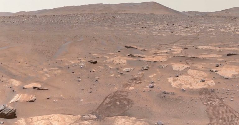 NASA Perseverance Rover Captures 360 Image of Ancient Mars River