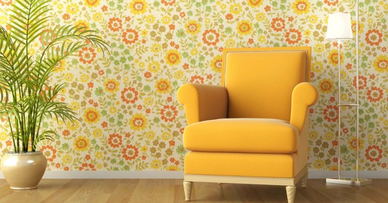 Photographer Sues Woman Over Her 90-Year-Old Grandmother’s Wallpaper