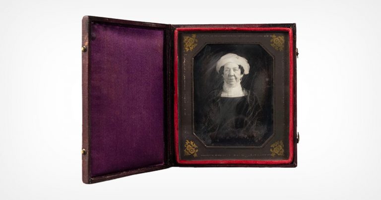 National Portrait Gallery Buys Earliest Photo of US First Lady for $456K