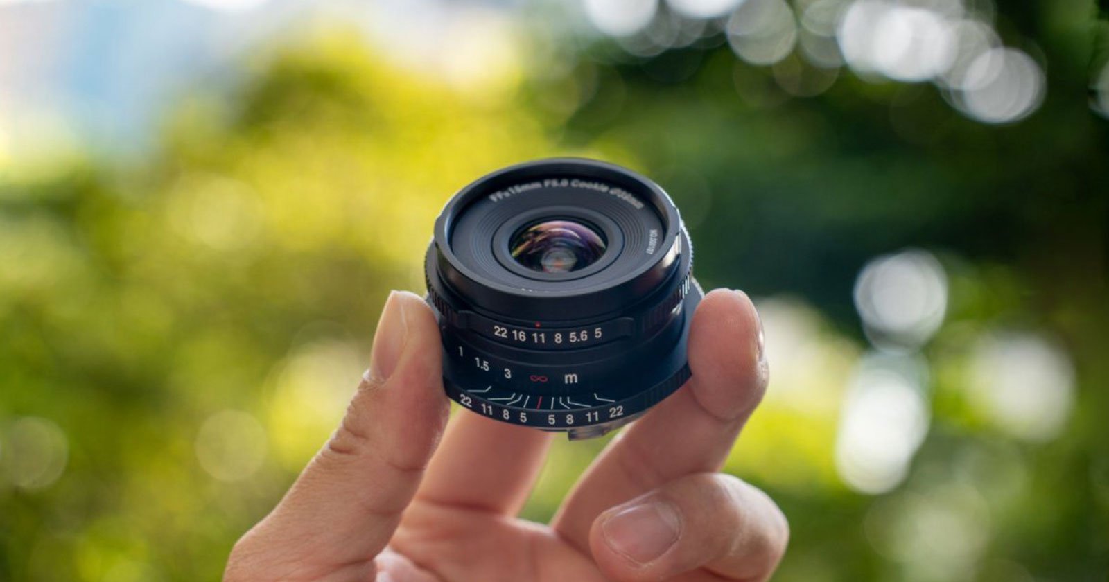 Laowa’s Compact 15mm f/5 “Cookie” Lens Is Fresh Out of the Oven