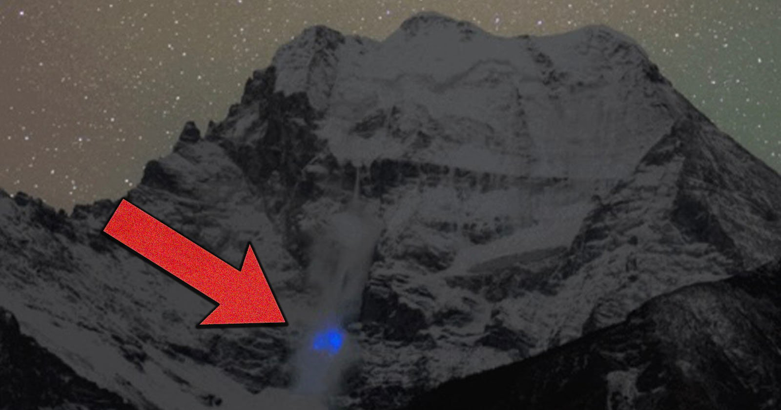 Photographer Captures Mysterious Blue Light During Avalanche