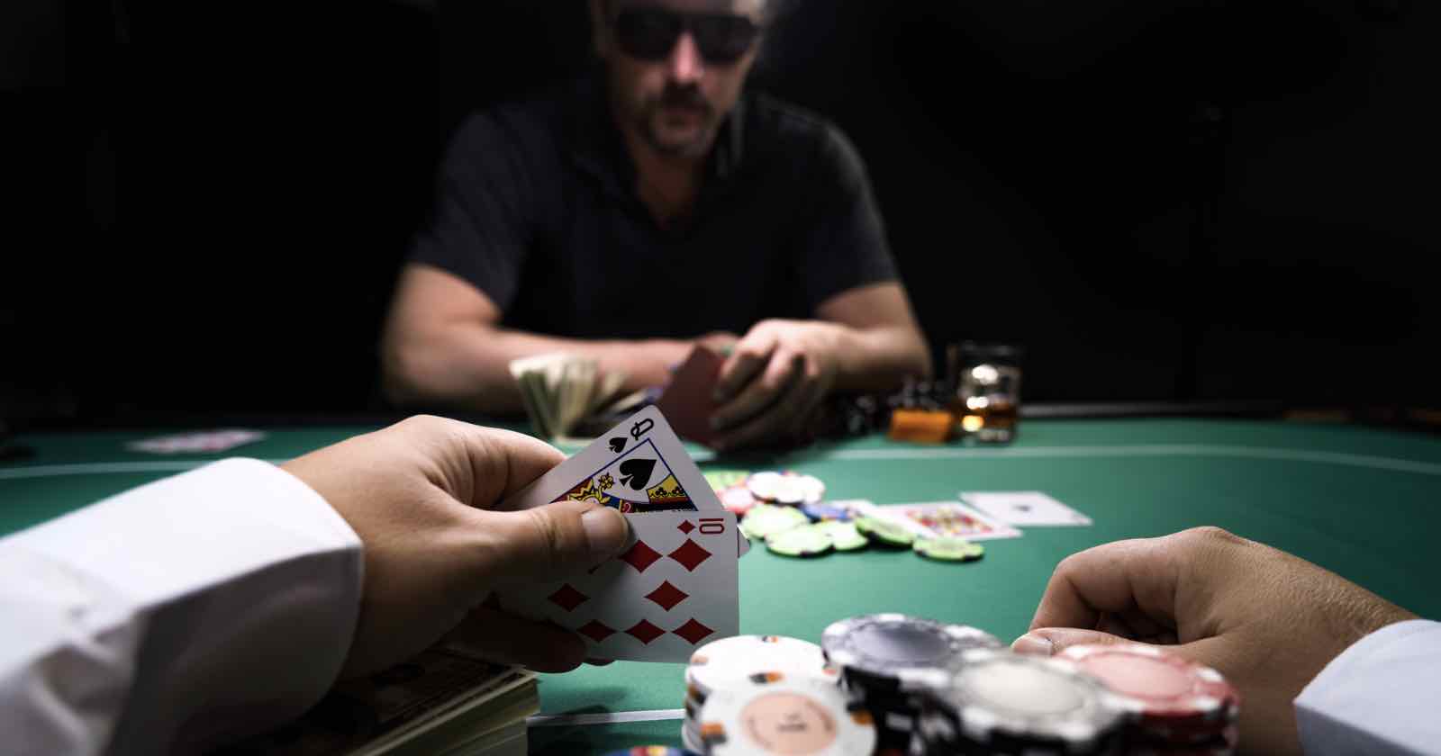 Poker Players Are Cheating With Tiny Hidden Cameras