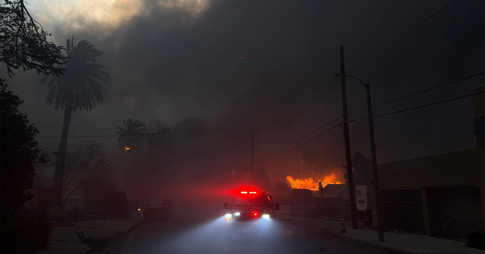 Veteran Photographer in LA Says Wildfire is ‘Worst’ He’s Ever Seen