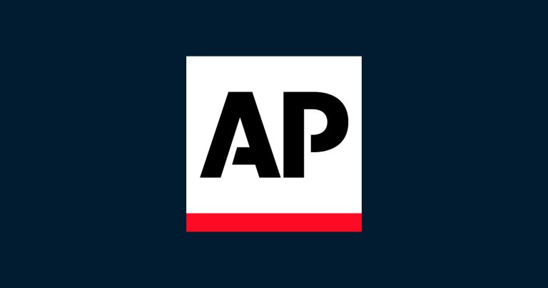 AP Sues White House Over Its Ban, Citing Violations of Two Constitutional Amendments