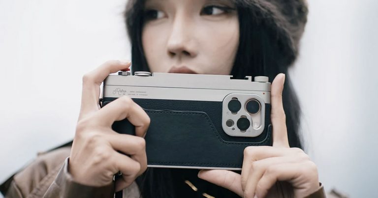 This Case Makes Your iPhone Look and Function Like a Vintage Camera