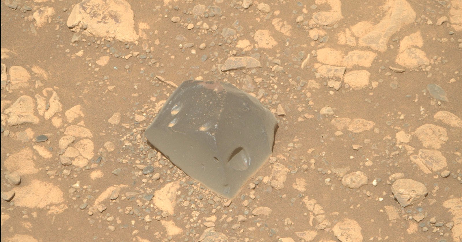 NASA Perserverance Rover Snaps Photo of ‘Skull’ on Mars NASA Perserverance Rover Snaps Photo of ‘Skull’ on Mars