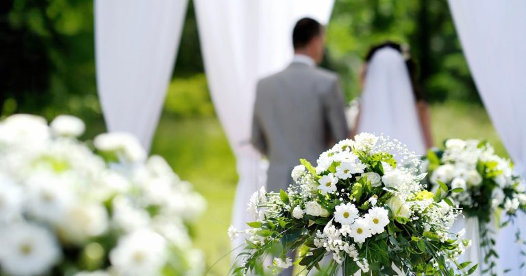 Wedding Photographer Offers Services to Cousin For Free, But Then Charges $3,000