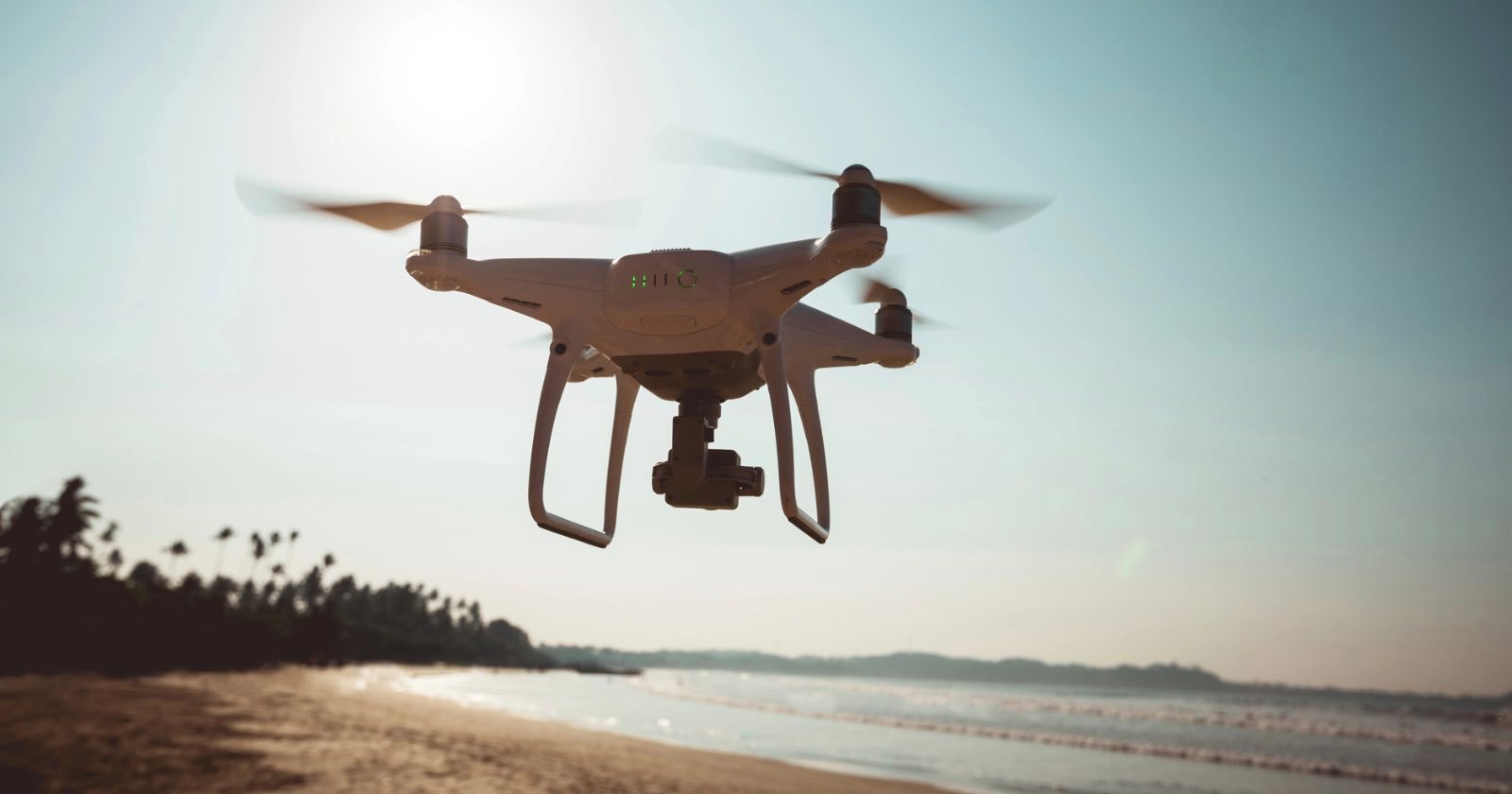 Fisherman Uses Drone to Save Drowning Teen at Florida Beach Fisherman Uses Drone to Save Drowning Teen at Florida Beach