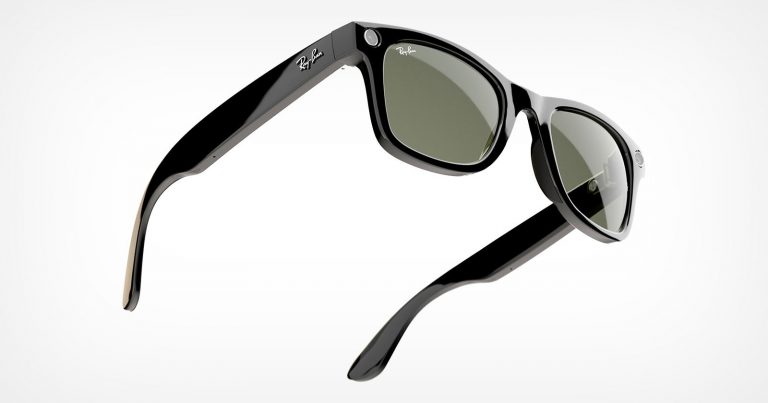 Apple Plans to Launch Smart Glasses to Rival Meta Ray-Bans