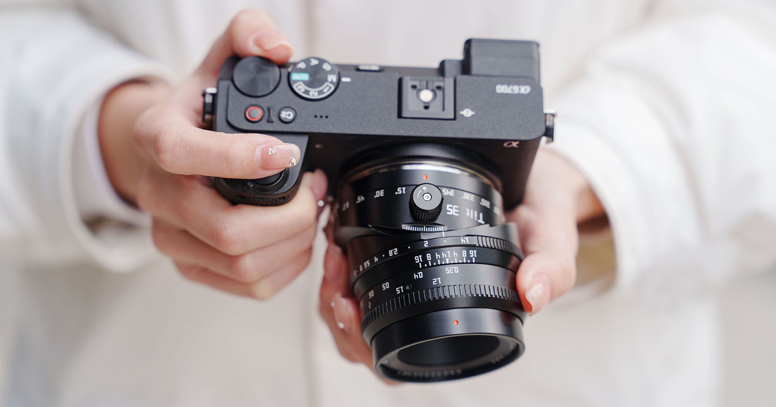 TTArtisan’s New Tilt 35mm f/1.4 Lens Offers Creative Depth of Field Control