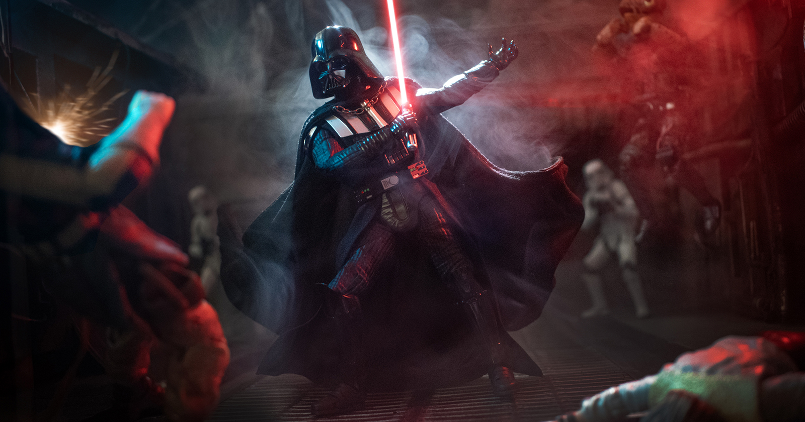 Photographer Brings Action Figures to Life as Cinematic Masterpieces Photographer Brings Action Figures to Life as Cinematic Masterpieces
