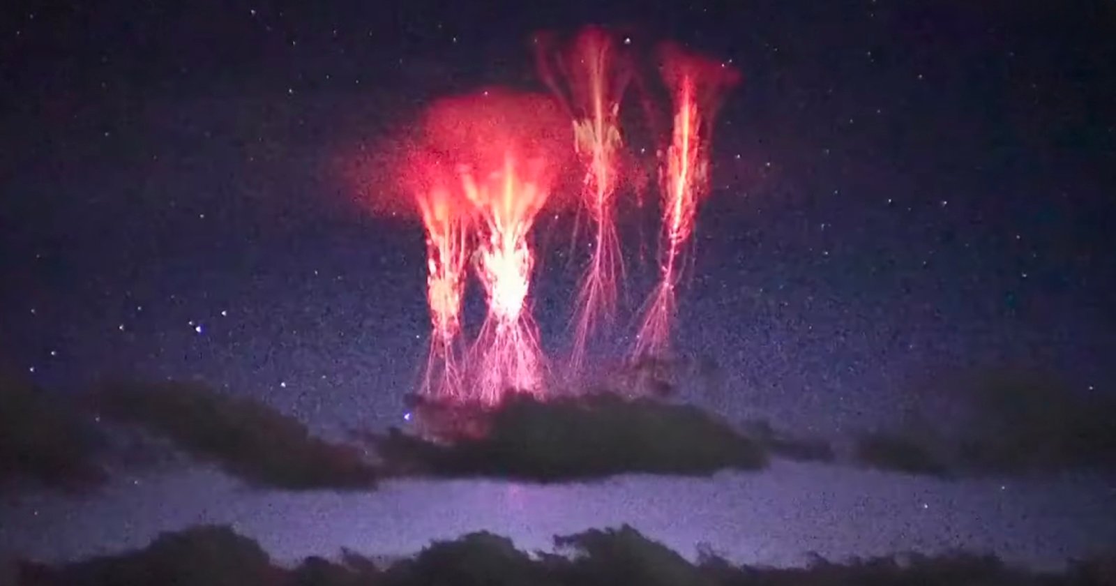 Rare Red Sprite Photographed in Tibet Dazzles Social Media