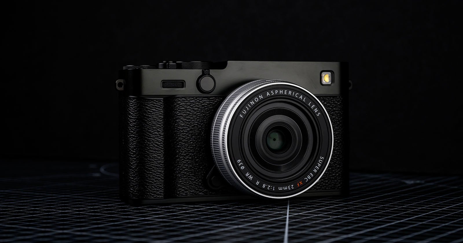 Fujifilm Designed the X-E5 to be an ‘Immersive’ Experience Aimed at Young Photographers Fujifilm Designed the X-E5 to be an ‘Immersive’ Experience Aimed at Young Photographers