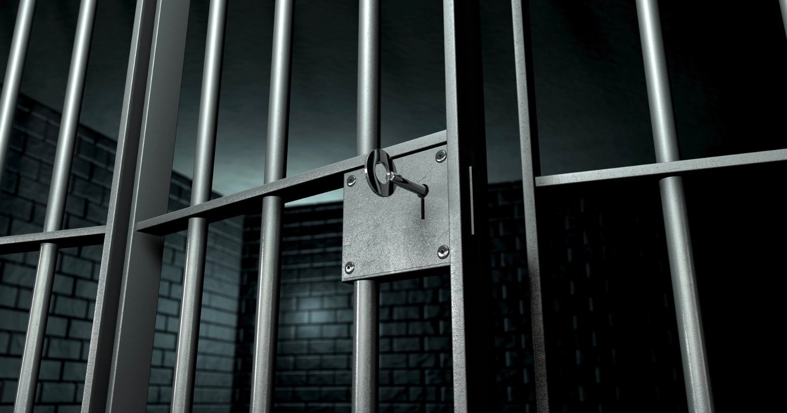 Urbex Photographer Accidentally Locks Himself in Cell in Abandoned Prison Urbex Photographer Accidentally Locks Himself in Cell in Abandoned Prison
