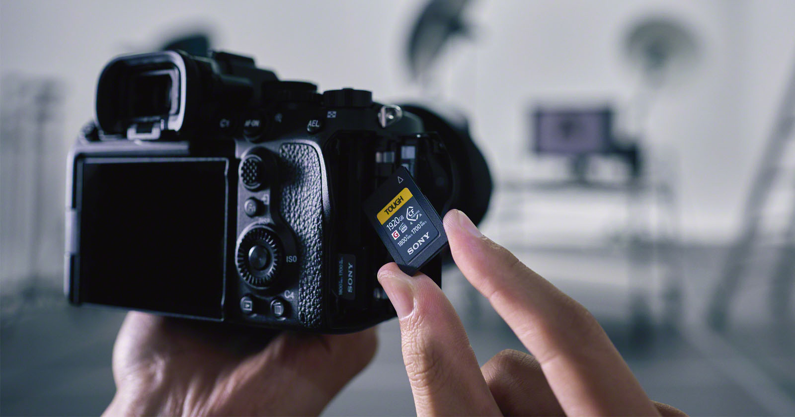 Sony Finally Upgrades Its CFexpress Cards, Doubling Their Peak Speeds Sony Finally Upgrades Its CFexpress Cards, Doubling Their Peak Speeds