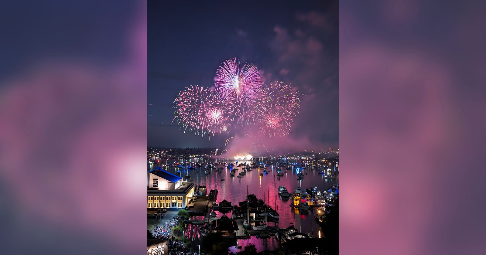 How to Capture Fantastic Fireworks Photos With Your Smartphone How to Capture Fantastic Fireworks Photos With Your Smartphone