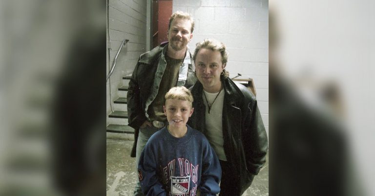 Photographer Goes Viral Trying to Find Random Kid Who Posed With Metallica