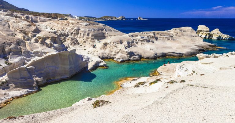 Couple Dies After Getting Swept Out to Sea While Taking Selfies