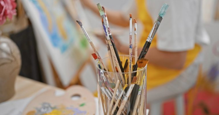 Photographer Sues Gallery for Charging Visitors to ‘Copy his Work’ in Art Classes