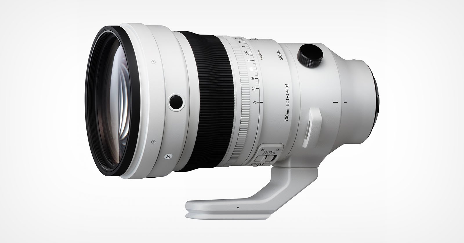 The Sigma 200mm f/2 DG OS Sports Is the First of its Kind