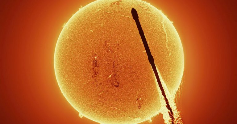 This is the First-Ever Photo of Sun’s Chromosphere and a Rocket Launch