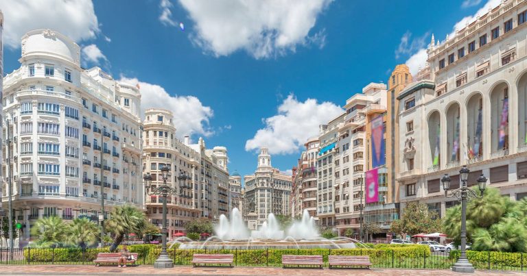 High-Energy Hyperlapse Takes a Tour Through the Stunning City of Valencia