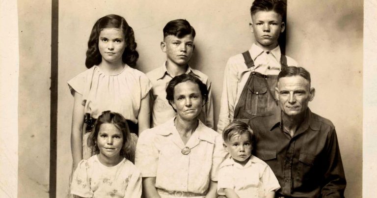 The Fight Over Eccentric Arkansas Photographer Mike Disfarmer Continues
