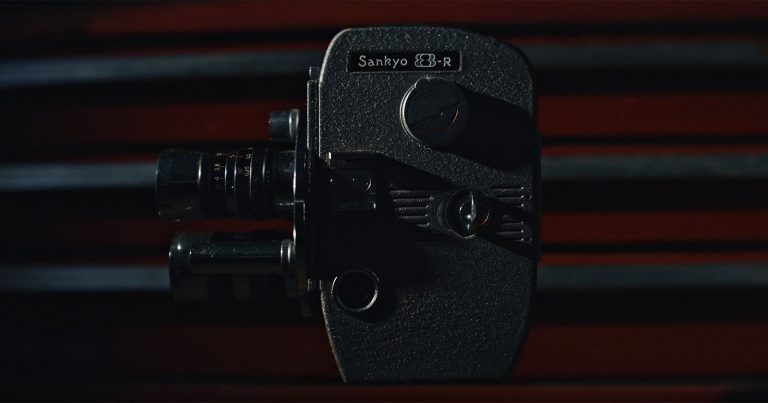 Cinematographer Gives an 8mm Camcorder From the 1950s a New Digital Life