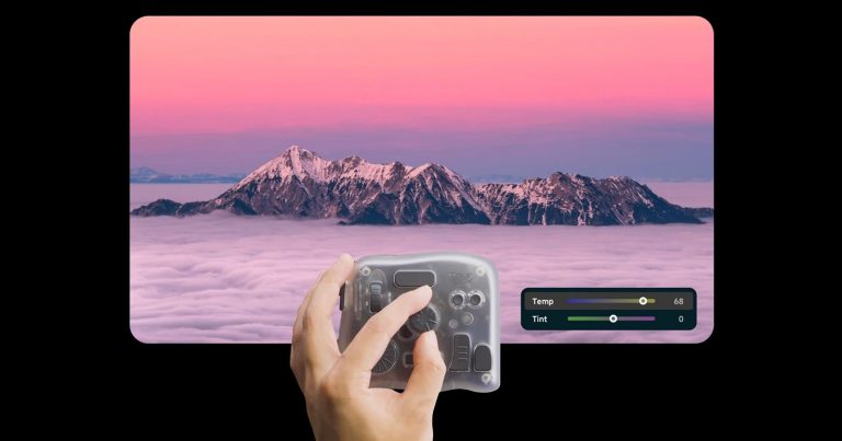 TourBox’s New Dynamic Panel Takes Lightroom Classic Photo Editing Full-Screen