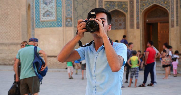 Uzbekistan Set to Ban Photographing People Without Permission