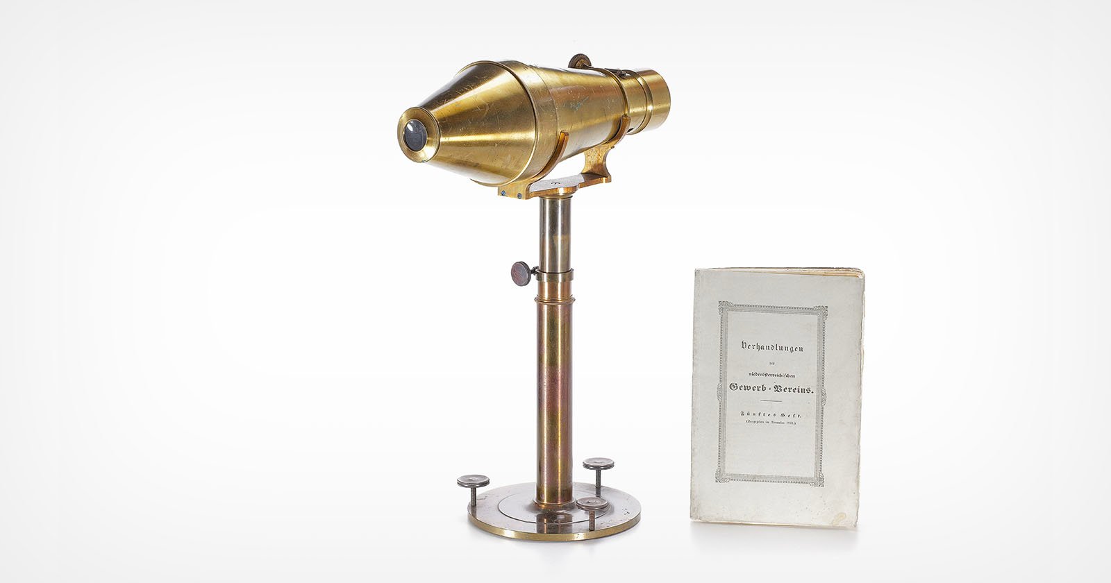 185-Year-Old Voigtländer Daguerreotype Camera Auctioned for $580,000