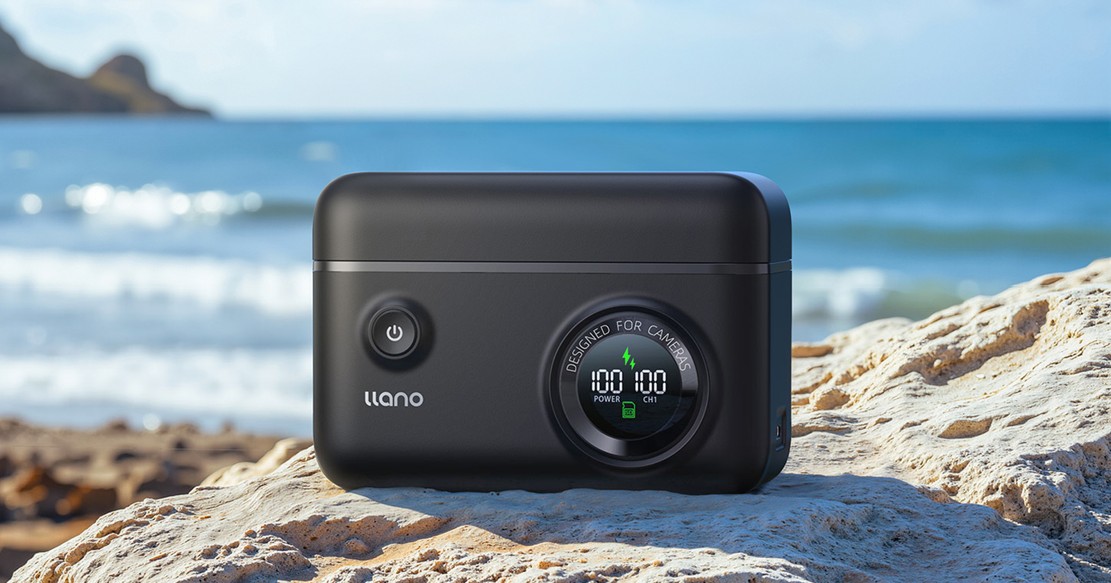 Llano’s 4-in-1 CS2 Pro Charges Your Camera and Reads Memory Cards