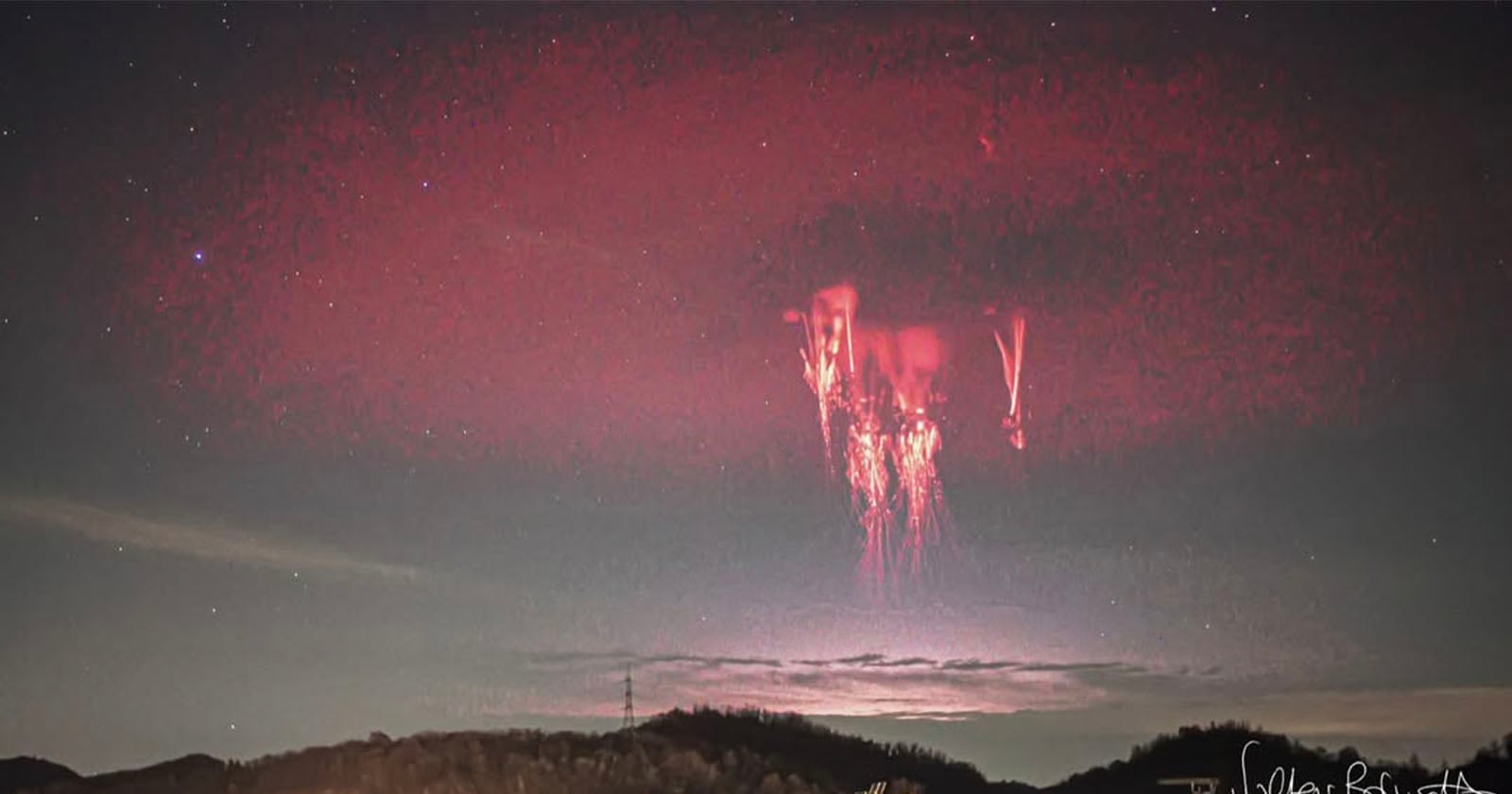 Photographer Captures Two Gigantic, Ultra-Rare Lightning Phenomena Over Italy