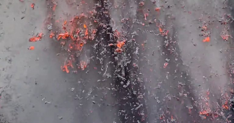 Huge Hawaii Volcano Eruption Knocks Out Remote Camera