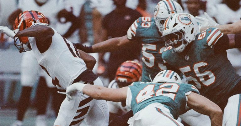 Photographer Shoots, Develops, and Publishes NFL Film Photos Before the Game Ends