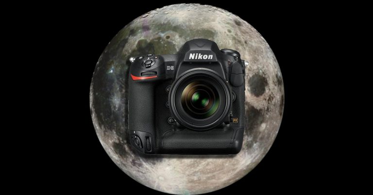 Artemis II Astronauts Will Bring 10-Year-Old DSLRs With Them to the Moon