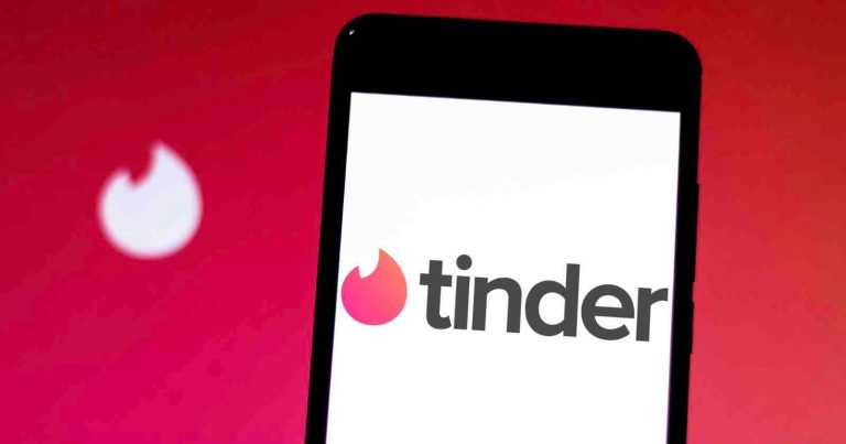 Tinder May Use AI to Scan Your Camera Roll